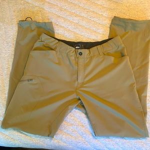 REI - Mens performance pants 36x34 - NWOT